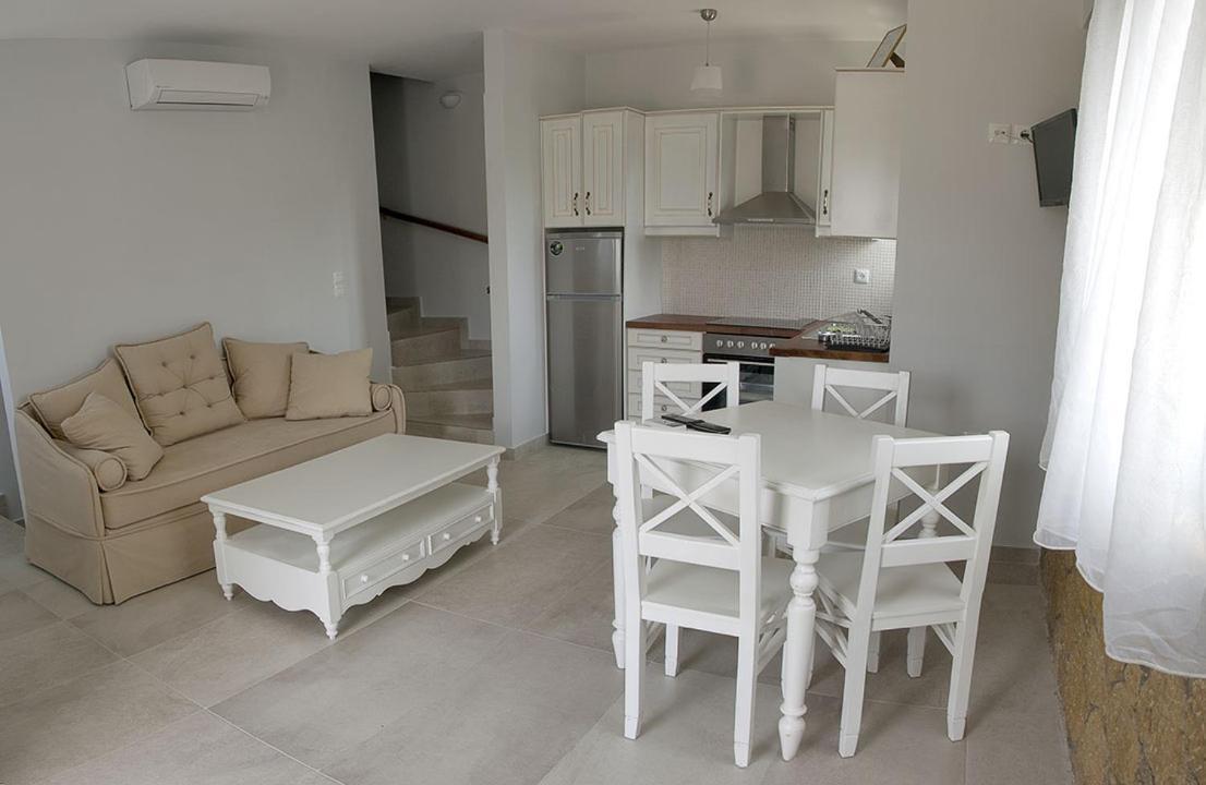 Golden Villas Stoupa Exterior photo